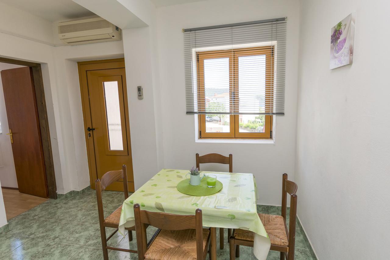 Apartments Ksenija Primošten Zewnętrze zdjęcie